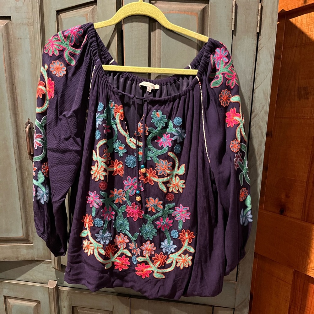 Beautiful embroidery as in John Mark signature style